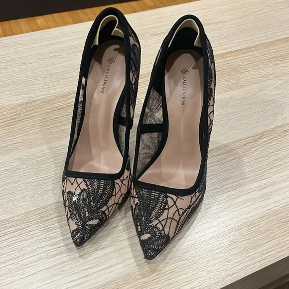 Black and Nude Pointed Heels Pumps. Call it Spring. Size US 7 - Picture 2 of 4